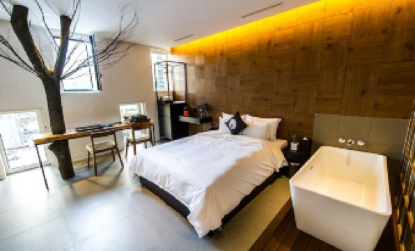 4. 호텔더디자이너스..