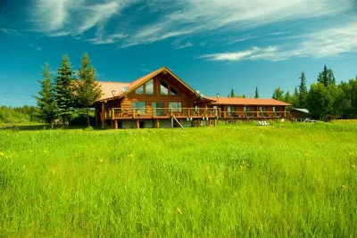 Cariboo Log Guest House Hotel di Lac La Hache