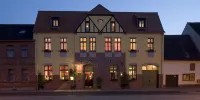 Restaurant "Zum Hauenden Schwein" Hotels in Klieken