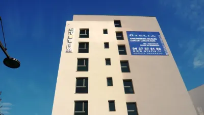 B&B HOME Lyon Centre Berthelot Hoteles cerca de Flower Tree