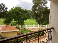Monarch Suites - วิว