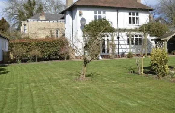 埃爾斯米爾酒店