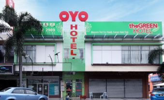 OYO 479 the Green Hotel