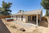 Colorful Cactus - Hot Tub, BBQ and Fire Pit! 4 Bedroom Home by RedAwning Hotels in Joshua Tree