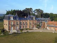 Chateau le Quesnoy Hotels in Longueil-Sainte-Marie