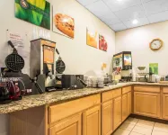 Quality Inn Mauston I-90 - breakfast