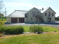 Chambres d'Hotes Bel Air Hotels in Saint-Quentin-les-Anges