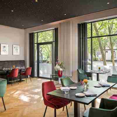 Esplanade Saarbrücken Dining/Meeting Rooms