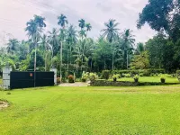 The  Nature  Holiday  Home Hotel in zona Siriwardanaramaya Purana Wiharaya