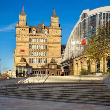 Radisson Red Liverpool Отели рядом с достопримечательностью «Художественная галерея Вокер»