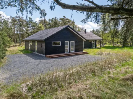 "Delan" - 1.3km from the Sea