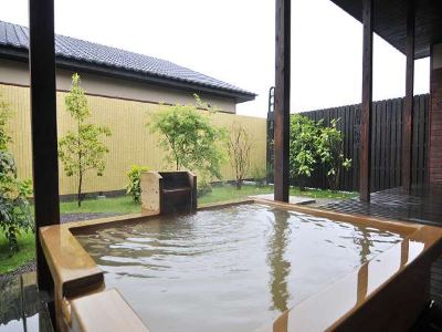 Japanese-Western Mixed with Bath Annex