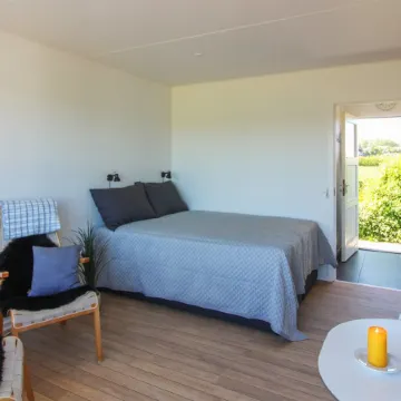 "Annemai" - 500m from the Sea