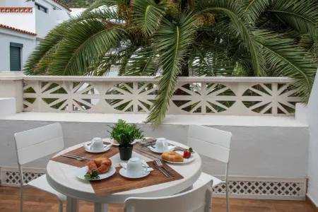 洛斯羅薩雷斯公寓