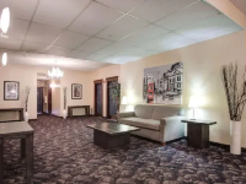 Ramada by Wyndham Nisku Edmonton Airport Hoteles en Nisku