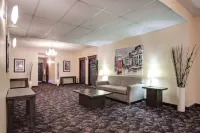Ramada by Wyndham Nisku Edmonton Airport فنادق في Nisku