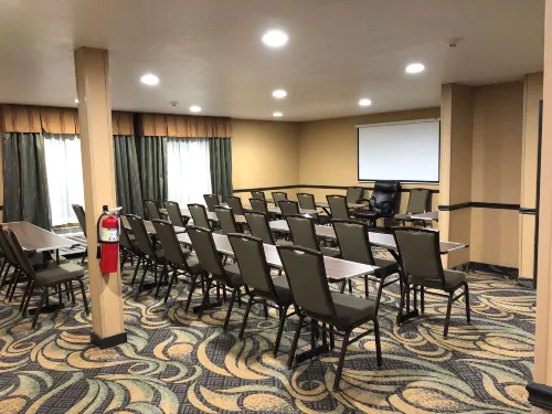 Best Western Plus Coldwater Hotel Бизнес-удобства Photos