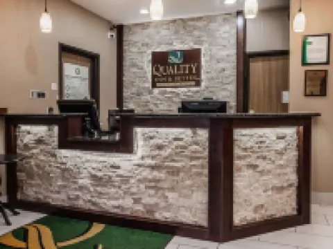 Quality Inn & Suites des Moines Airport Hotels in Des Moines