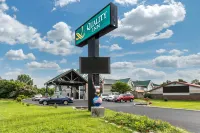 Quality Inn Hotels near Savage Gulf State Natural Area