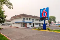 Motel 6 Kalispell, MT Hotels in Somers