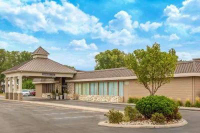 Ramada by Wyndham Midtown Grand Island Hotel di Grand Island