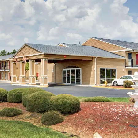 Econo Lodge Pine Bluff