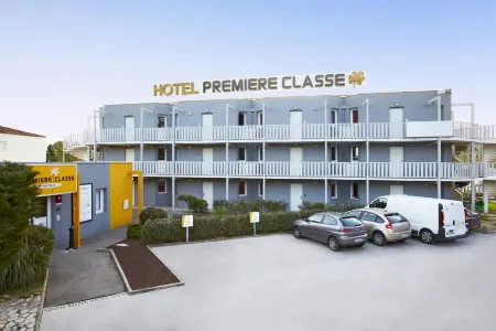 Première Classe Martigues Отели в г. Сен-Митр-Ле-Рампар