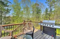 Rustic Crosslake Apartment w/ Deck, Water Access!