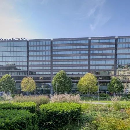 Clarion Hotel Sign Отели рядом с достопримечательностью «Норрмальм»