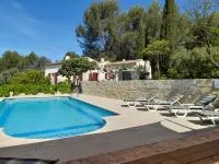 Le Mas Line - Homestays