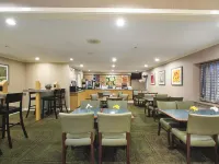 La Quinta Inn by Wyndham Auburn Worcester - petit déjeuner