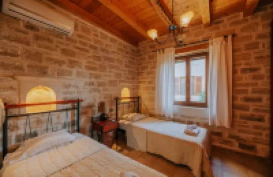Villa Arianna with Breathtaking View Near Rethymno
