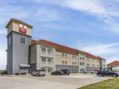 โรงแรมเบสต์เวสเทิร์นพลัส มิดอเมริกา โรงแรมในSt. Clair County