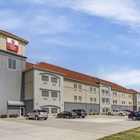 Best Western Plus MidAmerica Hotel