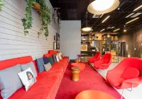 查理阿爾法維爾