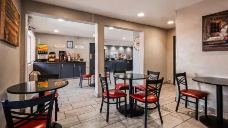 Best Western Desert Villa Inn