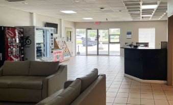 Motel 6 New Port Richey, FL