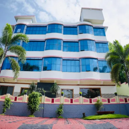 Padmatheertham Inn Varkala