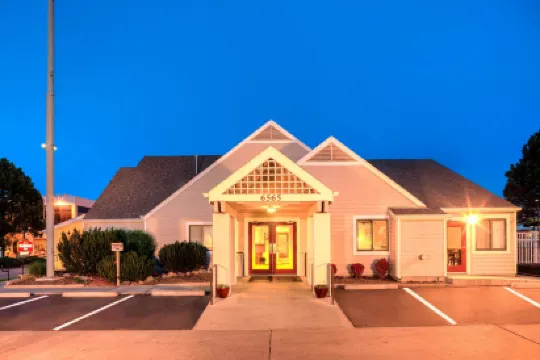 丹佛科技中心居家酒店