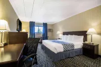 Econo Lodge - Parkplatz