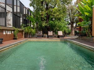 Sanae' Townhouse Chiang Mai