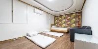 Jangseong J - Deluxe Ondol Room