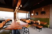 โรงแรมคริชนา พาเลซ อัมเบอร์นัท - พร้อมอาหารเช้า