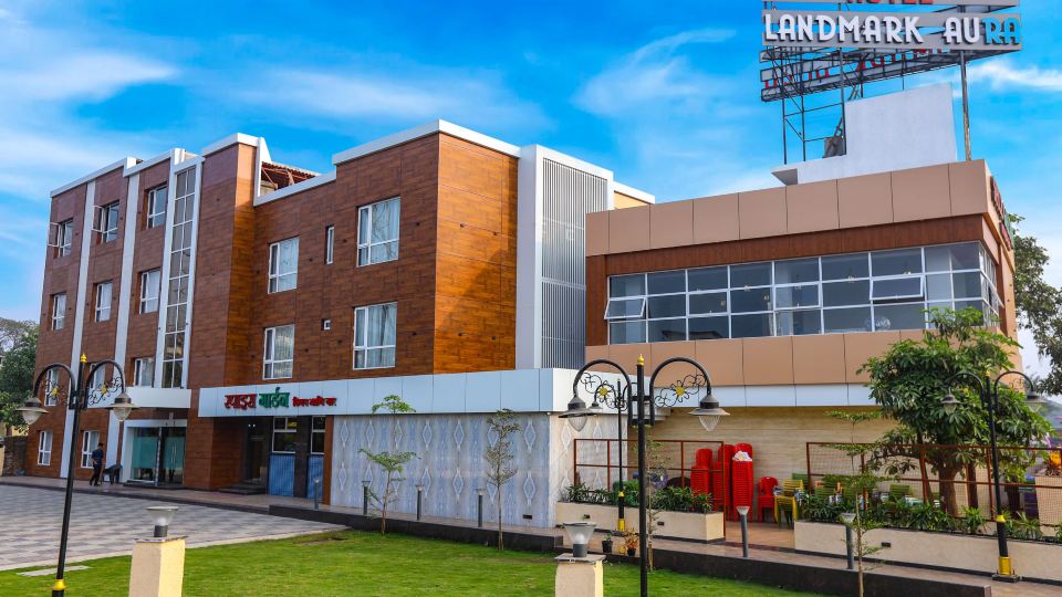 Hotel Landmark Aura