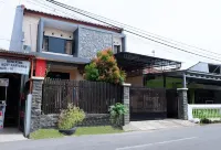 Homestay Tegal Tengah Kota by Simply Homy Hotels in South Tegal