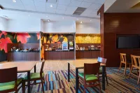 Fairfield Inn & Suites Lincoln Airport - فطور