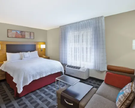 TownePlace Suites Milwaukee Brookfield Hotels in Brookfield