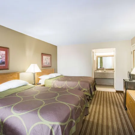 Super 8 by Wyndham Oxford
