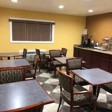 Days Inn by Wyndham Medford
