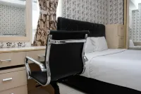 Comfy and Tidy Studio Apartment at Margonda Residence 4 Near UI by Travelio فنادق في Pancoran MAS